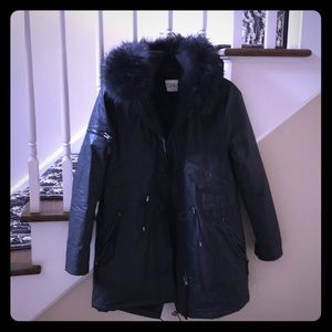 Sam women’s matte drawstring parka size medium.